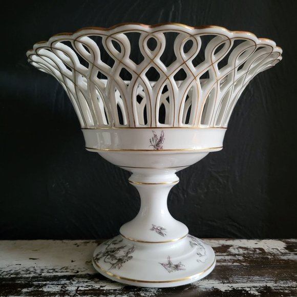 Antique Old Paris Reticulated Porcelain Compote, Pedestal Basket w Butterflies - Picture 6 of 10